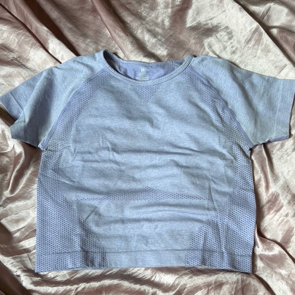 Athletic Purple Crop Top Short Sleeve Medium